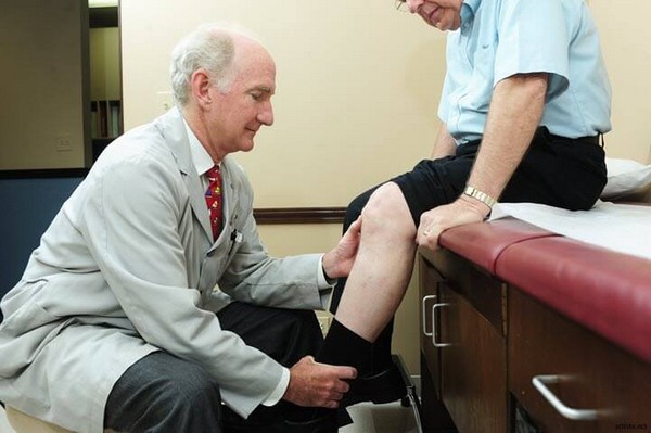 Какой врач лечит артроз коленного сустава симптомы и лечение