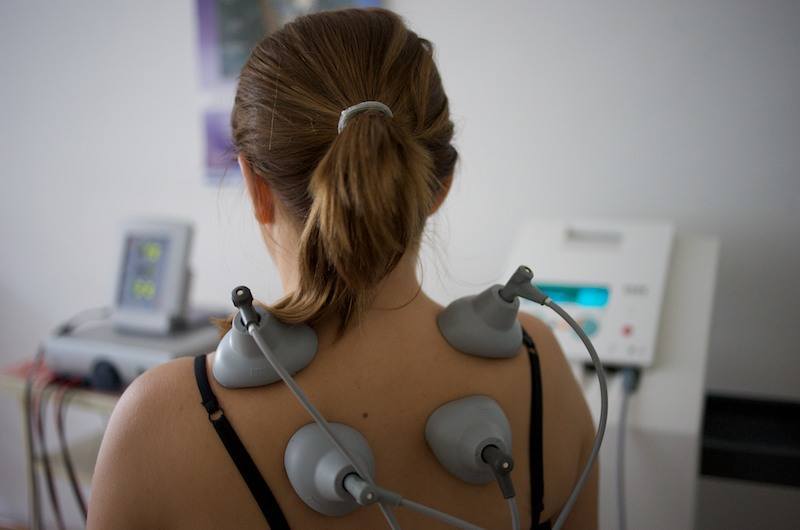 Физиотерапевтические процедуры при остеохондрозе оказывают благотворное влияние