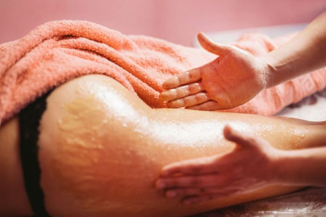 Медовый массаж от целлюлита: как делать в домашних условиях, противопоказания