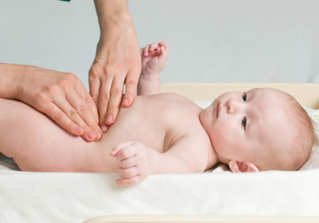 Техника и эффективность массажа при пупочной грыже у новорожденных