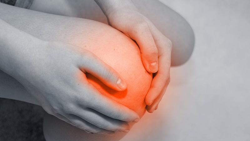 Болят суставы коленей после родов при сгибании причины боли