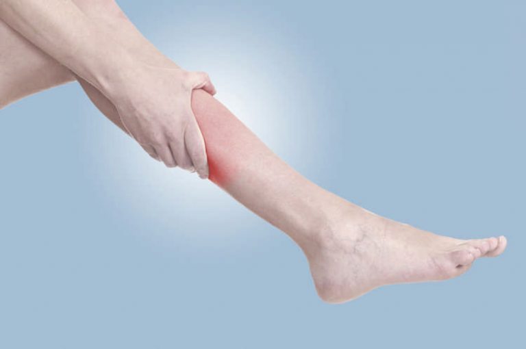 Причины боли в ноге от бедра до колена