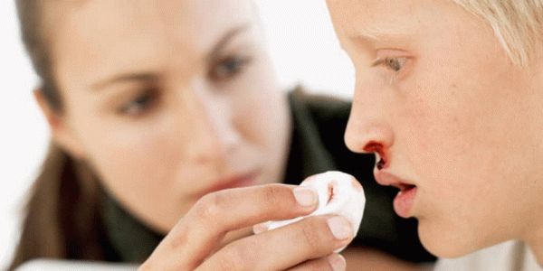 Основные симптомы перелома носа у детей