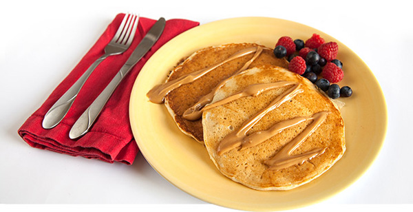 время сделать себе завтрак с лучшими рецептами здоровых и полезных протеиновых блинчиков от bodybuilding com!