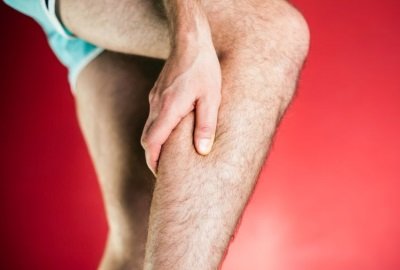 Что делать, если болит вена на ноге под коленом