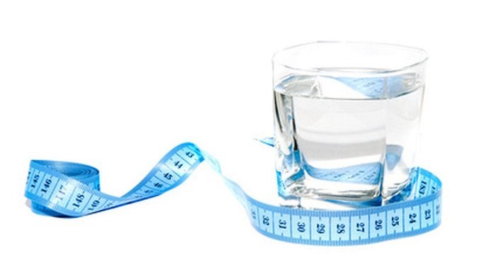 Зачем много пить воды: полезно ли это и можно ли так похудеть?