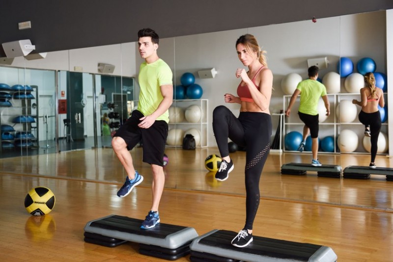 Лучшие тренировки для ног и ягодиц в домашних условиях - комплексы упражнений