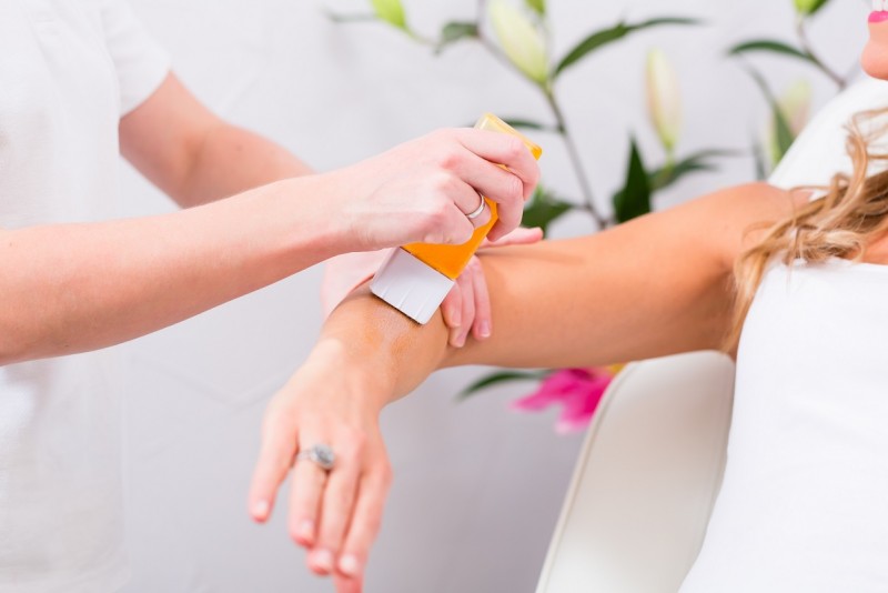 Как убрать обвисшую кожу на руках: 3 действенных метода борьбы с проблемой и правильная диета