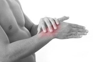 Как лечить растяжение связок и мышц на руке