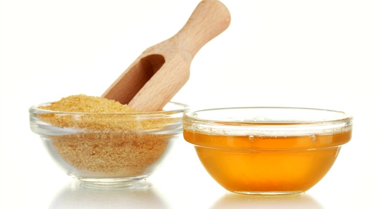 Полезные свойства меда с солью для бани. Почему мед с солью нужно использовать в условиях бани