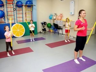 Упражнения (лечебная гимнастика) при плоскостопии у взрослых: комплекс лечебной физкультуры (лфк), тренировка стопы